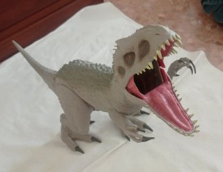 Figura de Dinosaurio Indominus Rex de Matel