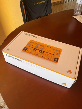 Sintetizador Behringer TD-3 AM