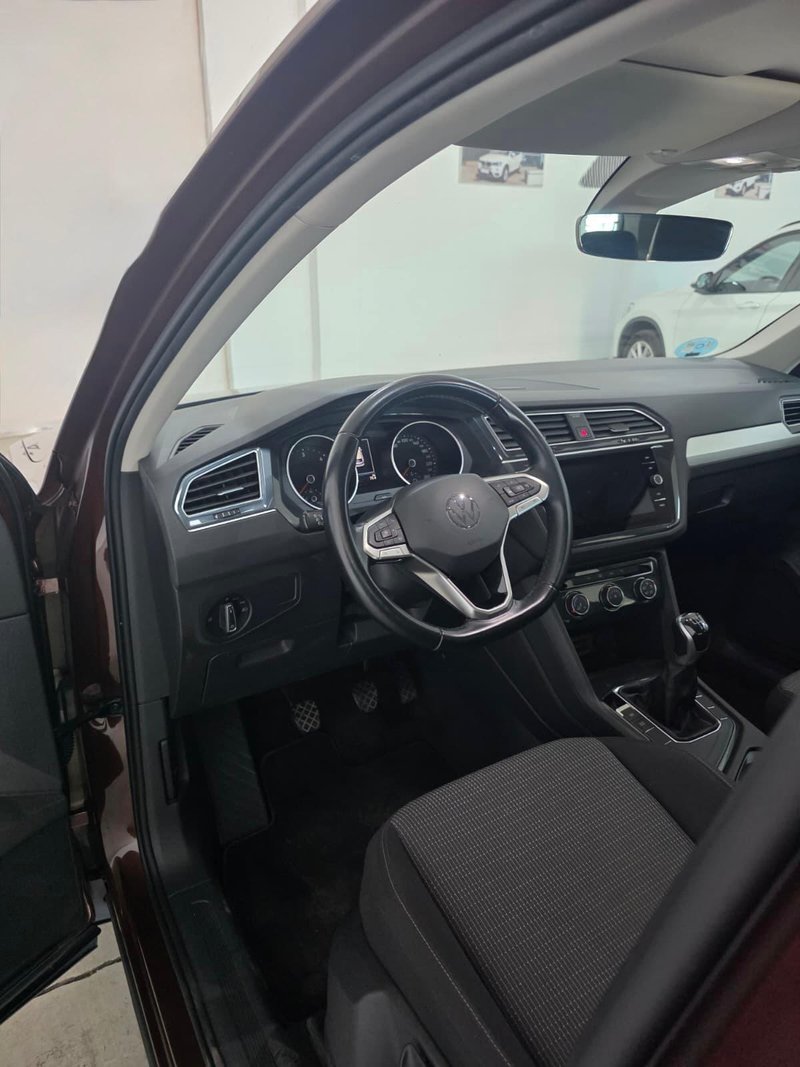 Volkswagen Tiguan 2.0 TDI (2021) 2022, foto 9