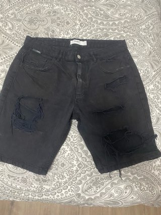 Bermudas Vaqueras Negras Pull&Bear Talla M