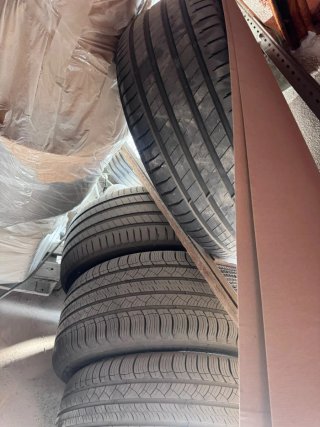 Juego de 4 Llantas y Neumáticos BMW X5/X6