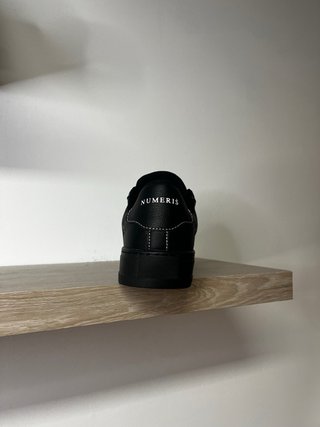 Zapatillas Negras Numeris Talla 42