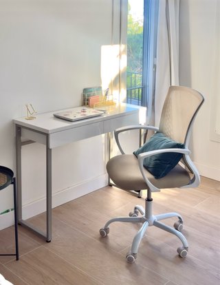 Escritorio Minimalista Blanco con 2 Cajones