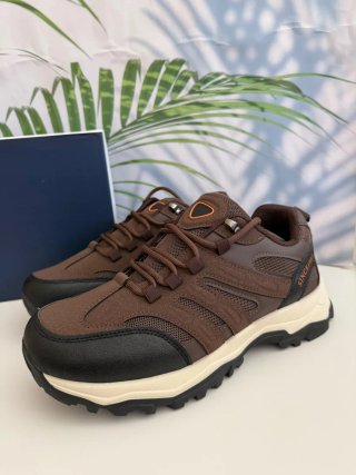 Zapatillas hombre.  Número45