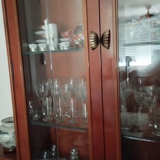 Vitrina de Madera y Cristal