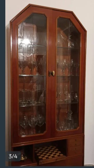Vitrina de Madera y Cristal