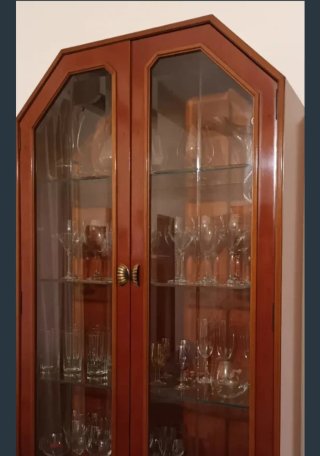 Vitrina de Madera y Cristal