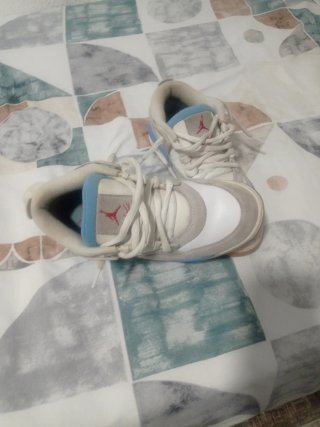 Zapatillas Jordan Azul y Blanco