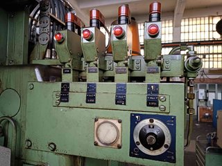 TALLADORA ENGRANAJES MODUL ZFWZ 250/5