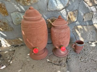 Botijos árabes de barro