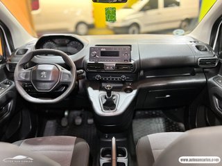 PEUGEOT RIFTER CON DOS AÑOS DE GARANTIA