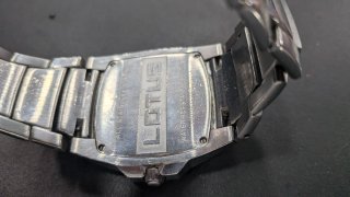 Reloj Lotus Plateado