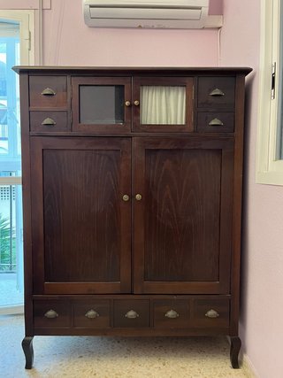Aparador de Madera de Nogal