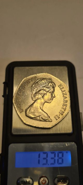 Moneda 50 Pence 1982 Reina Isabel II