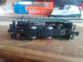 Locomotora HO 0-2-0 con luz.