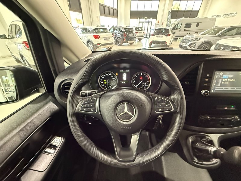 Mercedes-Benz Vito 114 CDI Tourer Pro 2020 Larga 2021, foto 12