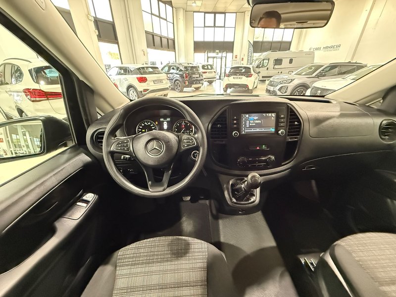 Mercedes-Benz Vito 114 CDI Tourer Pro 2020 Larga 2021, foto 13