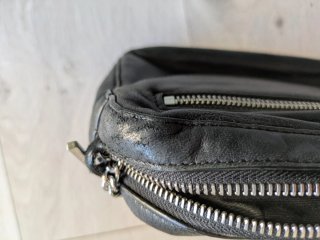 Bolso AllSaints Piel Negro Cadena Plata