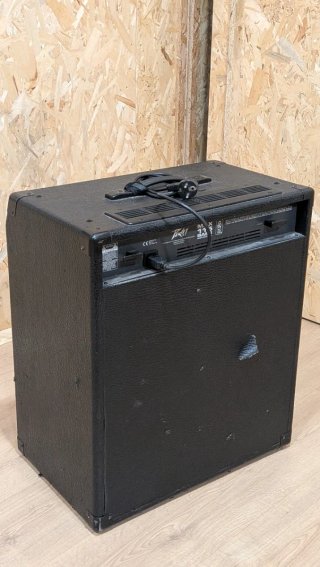 Amplificador de Bajo Peavey MAX 115