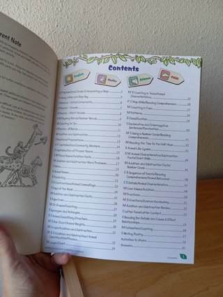 LIBRO JUEGOS INFANTIL INGLÉS YEAR 2 SCHOLAR NUEVO.