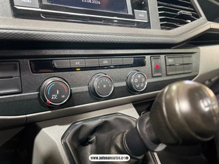 VOLKSWAGEN TRANSPORTER CON DOS AÑOS DE GARANTIA