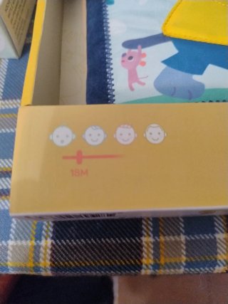 Libro de tela para aprender a vestirse