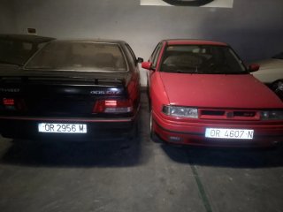 Lote 9 vehículos clásicos