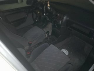 Lote 9 vehículos clásicos