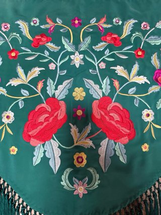 Mantón de Flamenca Bordado