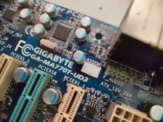 Placa Base Gigabyte GA-MA770T-UD3