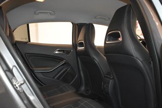 Mercedes-Benz GLA 2015
