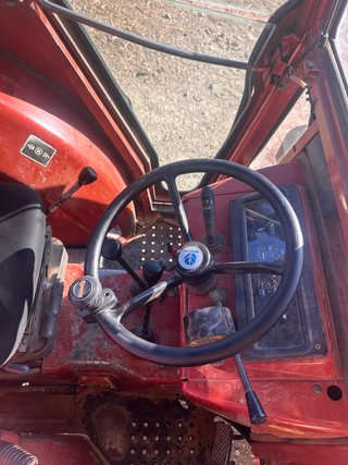 Tractor New Holland 72-86