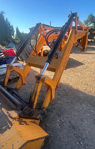 Tractor New Holland 72-86