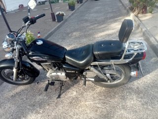 Suzuki Marauder 125 leer