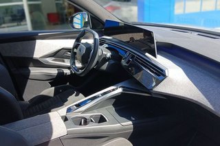 Peugeot e-5008   GT Electrico 157kW