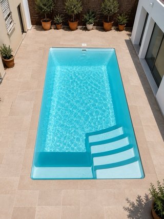 Piscina de poliéster azul