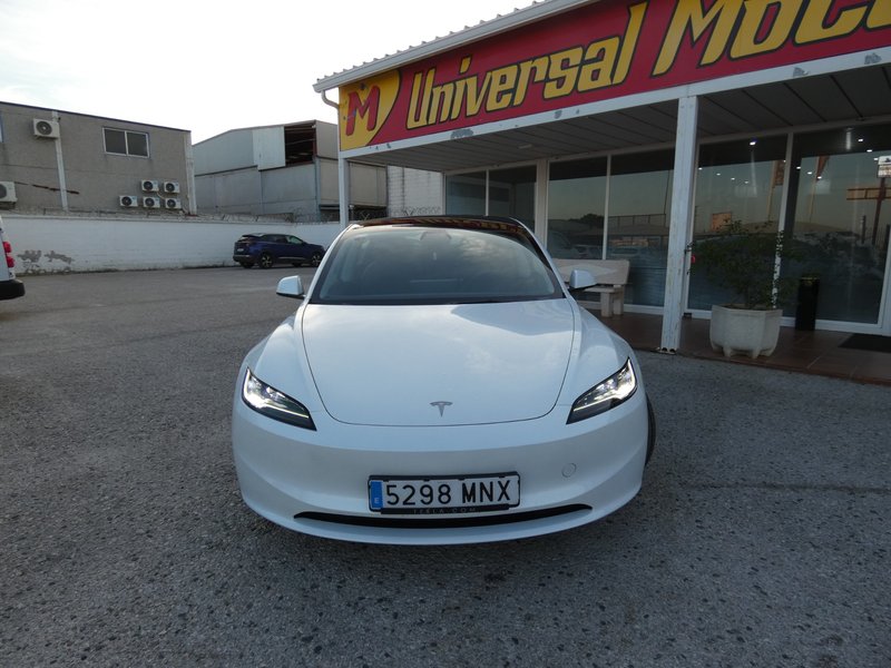 Tesla Model 3 2024, foto 2