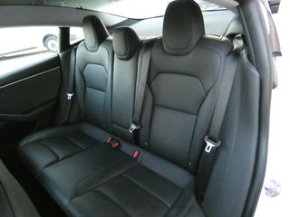 Tesla Model 3 RWD