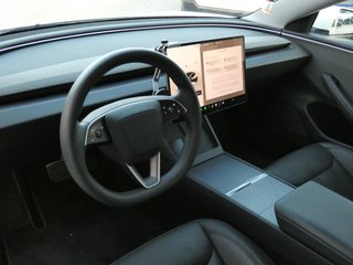 Tesla Model 3 RWD