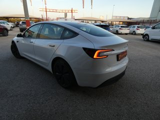Tesla Model 3 RWD