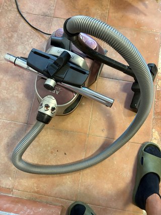Aspiradora AEG Electrolux 2000W HEPA