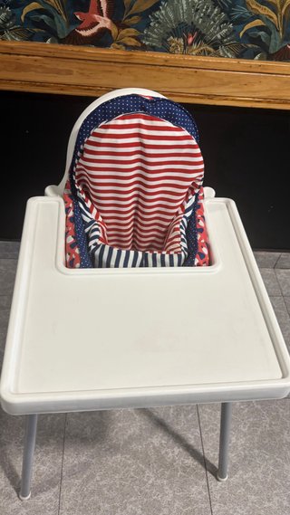 Trona de bebé con cojín estampado