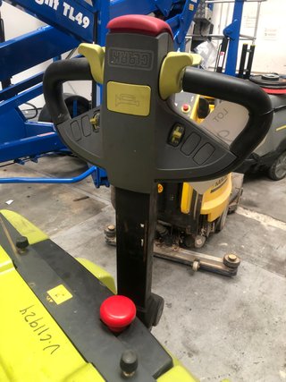 Apilador Eléctrico Clark SX16 (2018)