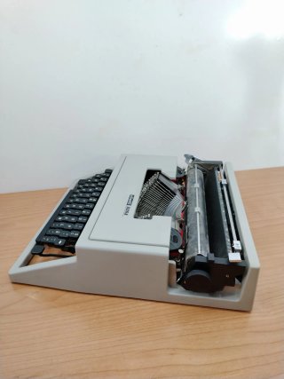 Máquina de Escribir Olivetti Dora Vintage