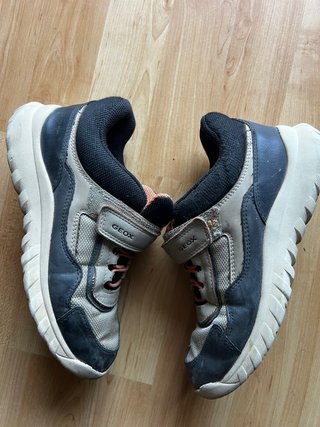 Lote de 2 pares de zapatillas de niño