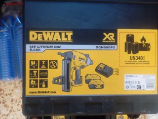 Clavadora DeWalt DCN890P2 18V XR