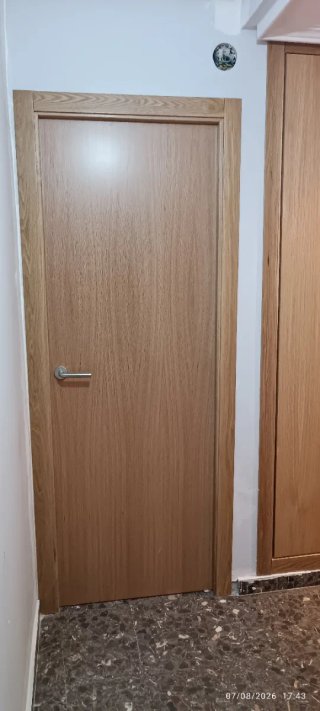 Instalación de puertas y tarima u montaje