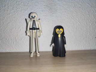 2 Figuras Playmobil Fantasmas antiguos