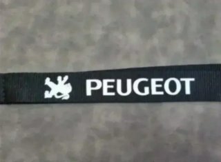 Llavero Peugeot Alcantara Tacto Piel Cuero Regalo