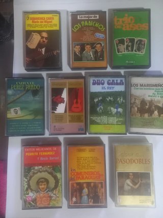 Lote de 10 Cintas de Cassette Antiguas